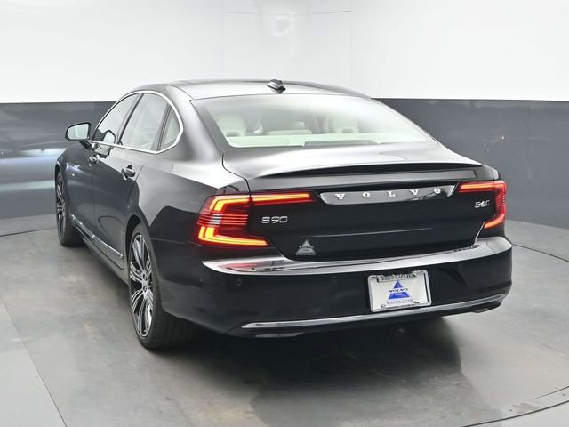 Used 2023 Volvo S90 B6 Plus image 7