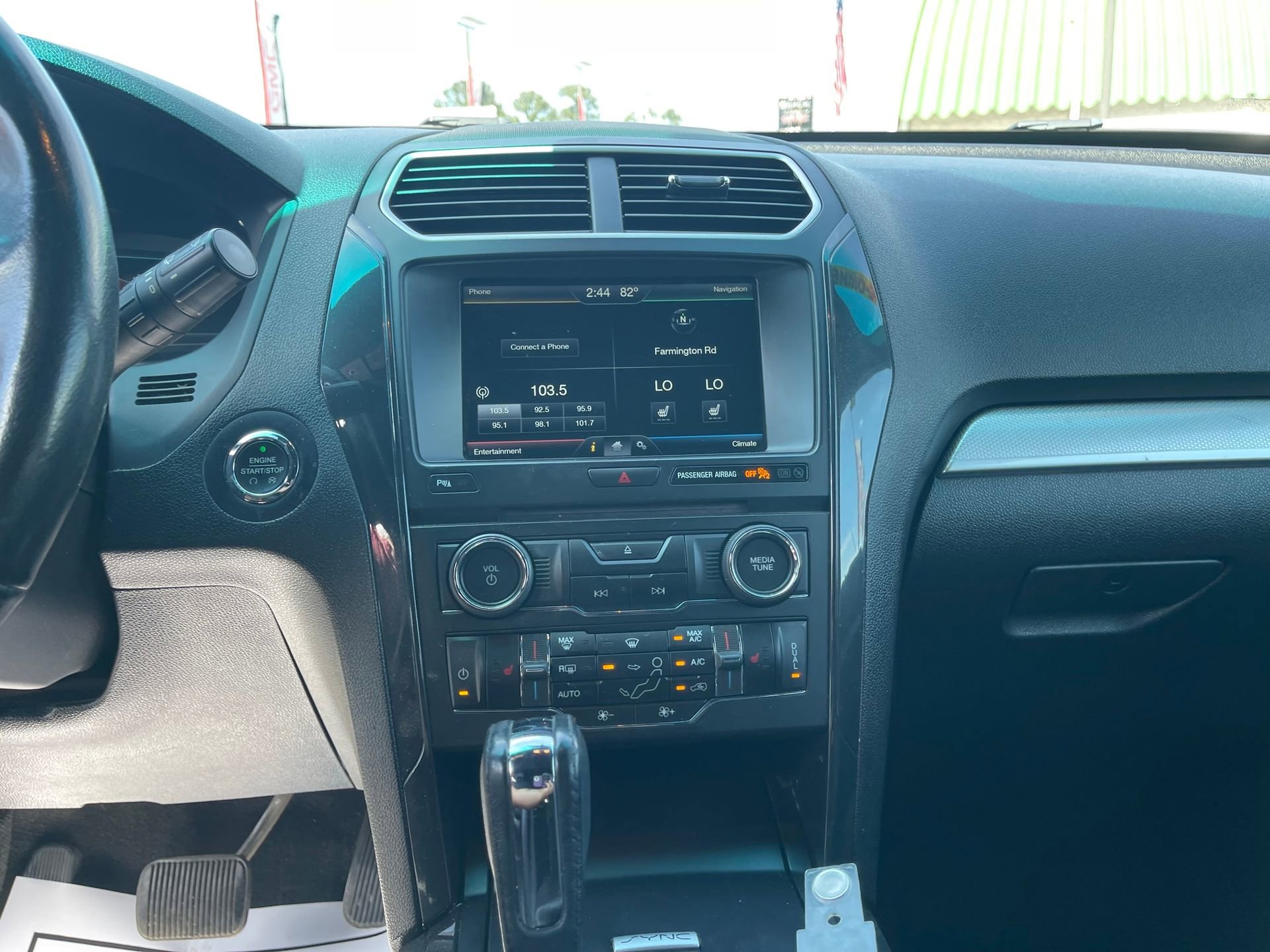 Used 2016 Ford Explorer XLT w/ Equipment Group 202A FWD image 17