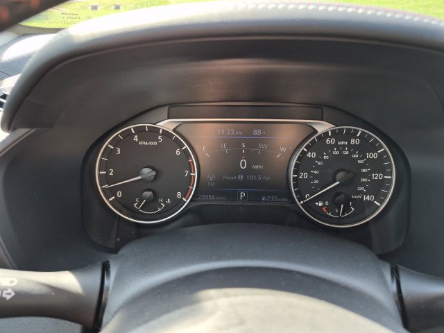 Used 2024 Nissan Altima 2.5 SR w/ SR Premium Package FWD image 32