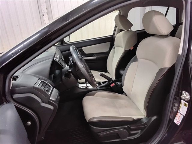Used 2017 Subaru Crosstrek 2.0i Premium w/ Popular Package #1 AWD/4WD image 10