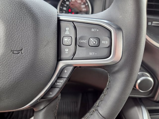 Used 2025 RAM 1500 Big Horn AWD/4WD image 31