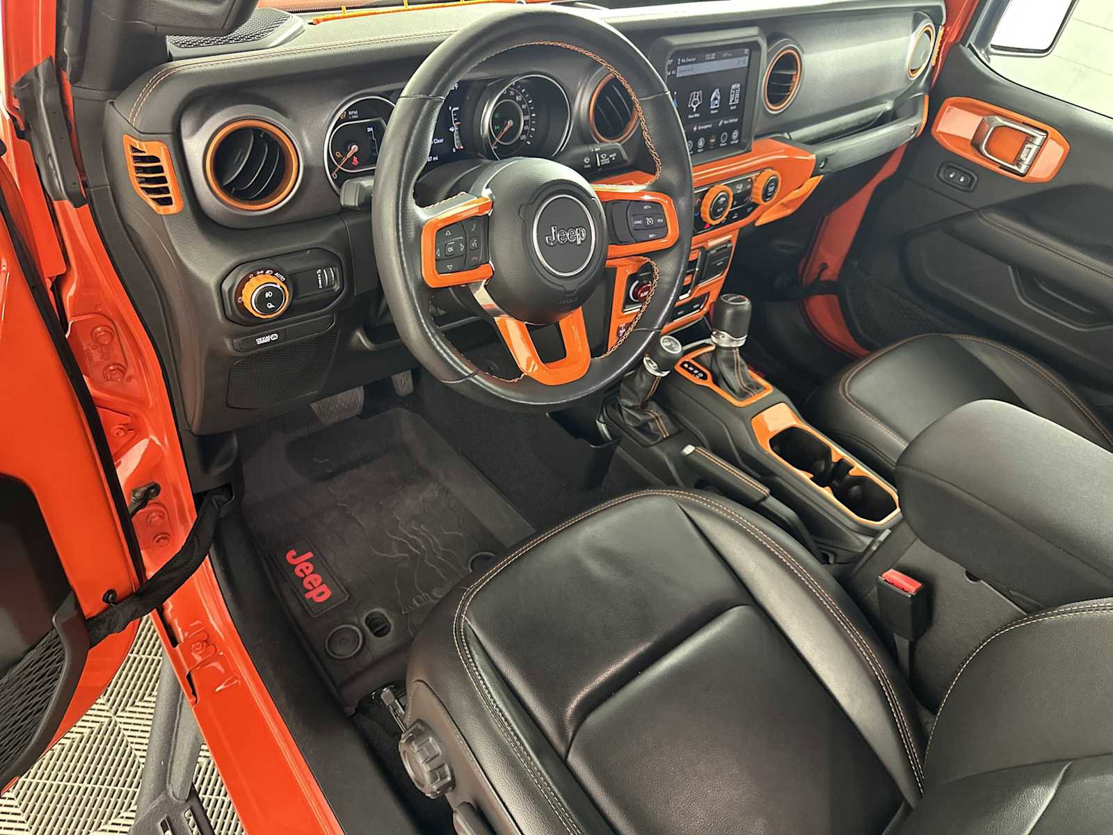 Used 2023 Jeep Gladiator Mojave w/ LED Lighting Group image 9