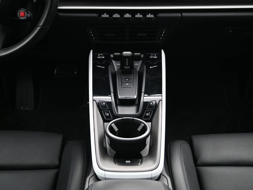 Certified 2025 Porsche 911 Carrera image 8