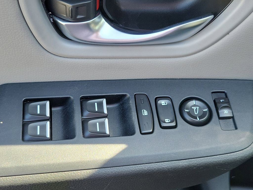 Certified 2023 Honda Pilot LX image 20