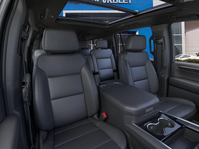 New 2026 Chevrolet Suburban Z71 w/ Comfort Package AWD/4WD image 16