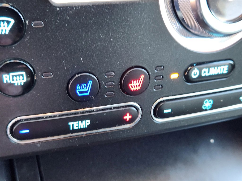 Used 2018 Ford Explorer Platinum image 24