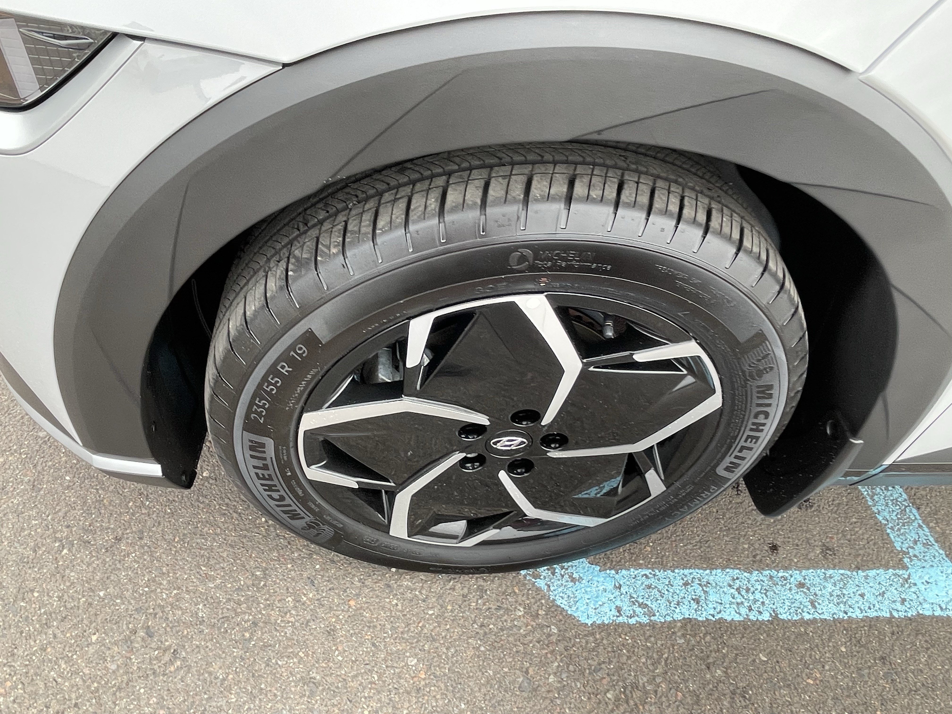 Certified 2024 Hyundai Ioniq 5 SEL RWD image 9