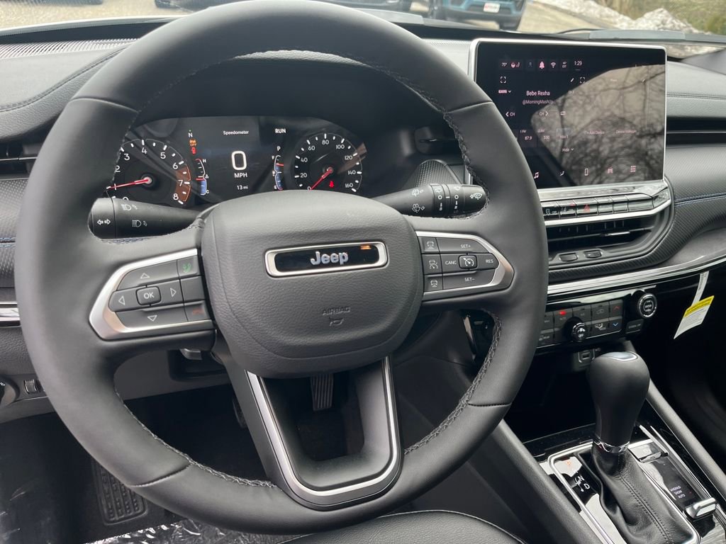 New 2026 Jeep Compass Limited image 9