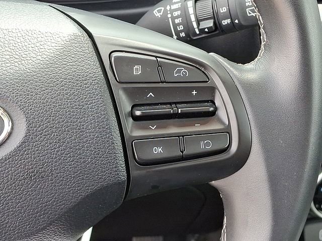 Used 2024 Hyundai Venue SEL image 23