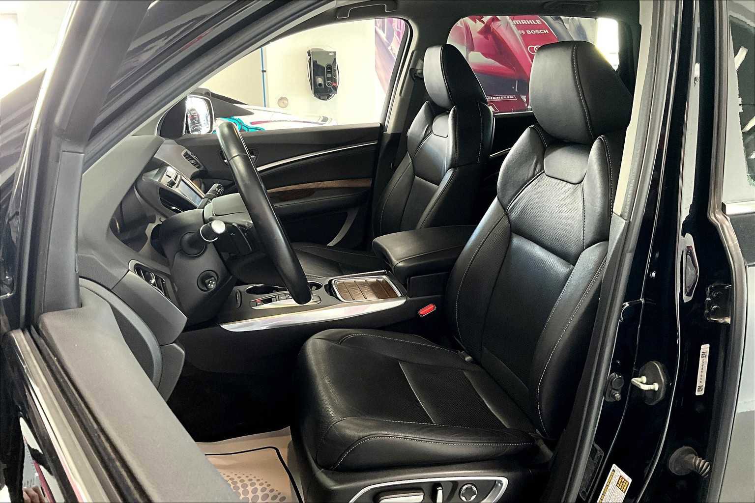 Used 2020 Acura MDX SH-AWD w/ Technology Package image 10