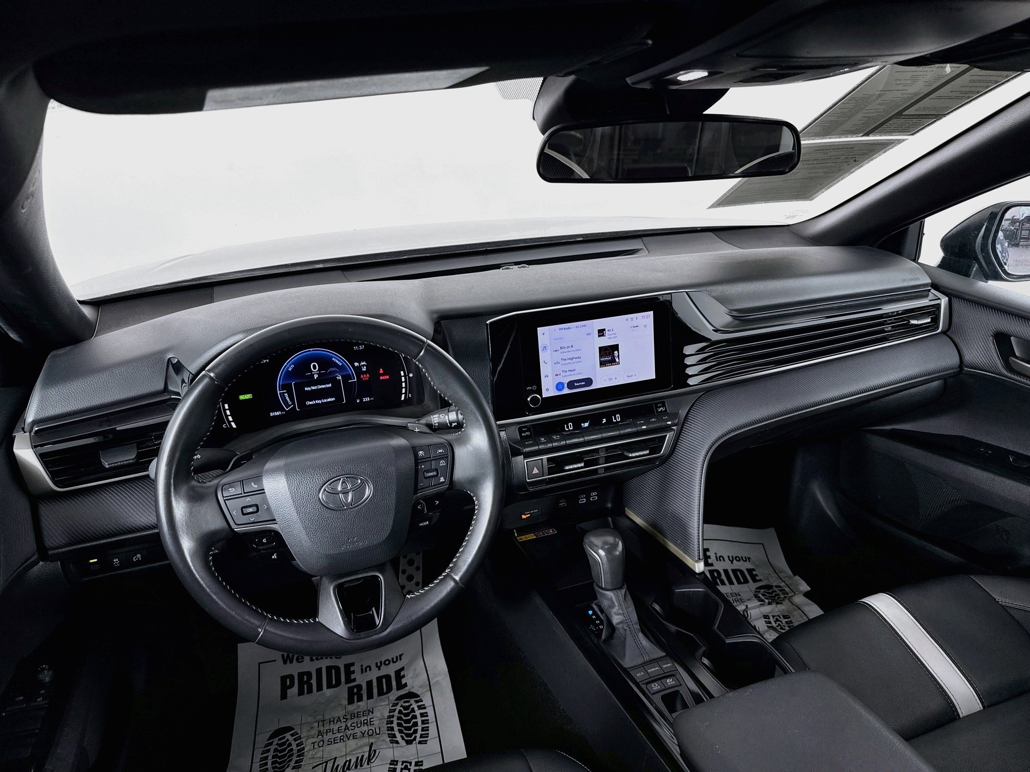 Used 2025 Toyota Camry SE FWD image 21