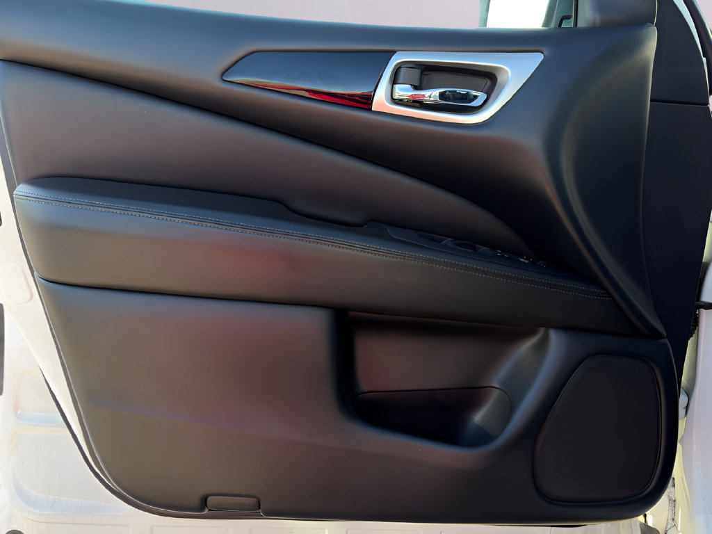 Used 2019 Nissan Pathfinder S FWD image 16