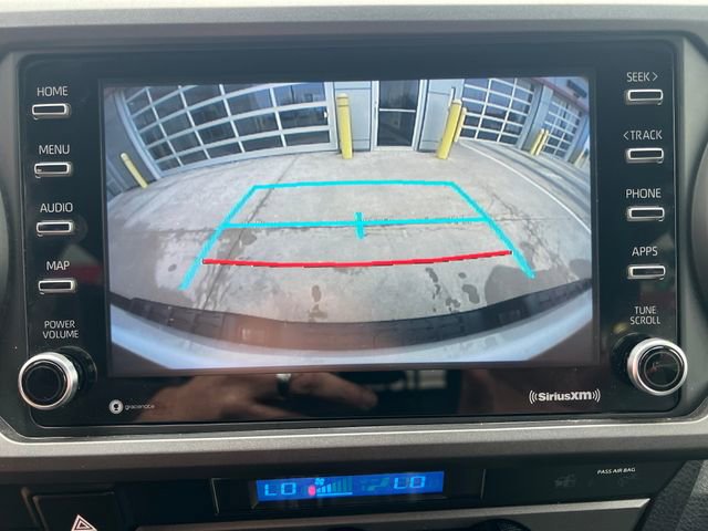 Used 2021 Toyota Tacoma TRD Off-Road image 17