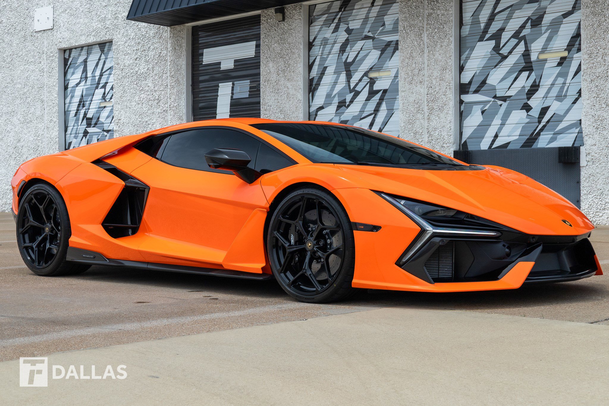 Used 2024 Lamborghini Revuelto AWD/4WD image 18