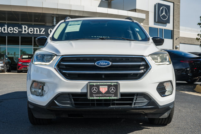 Used 2018 Ford Escape SE w/ SE Sport Appearance Package AWD/4WD image 2