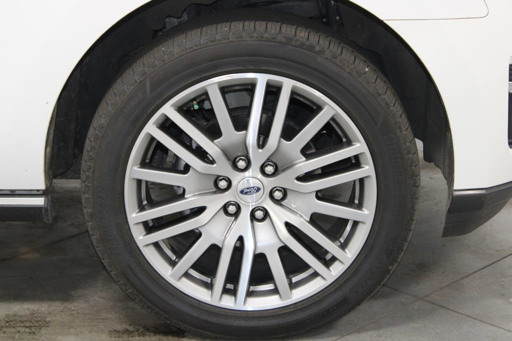 Used 2023 Ford Expedition Limited image 12