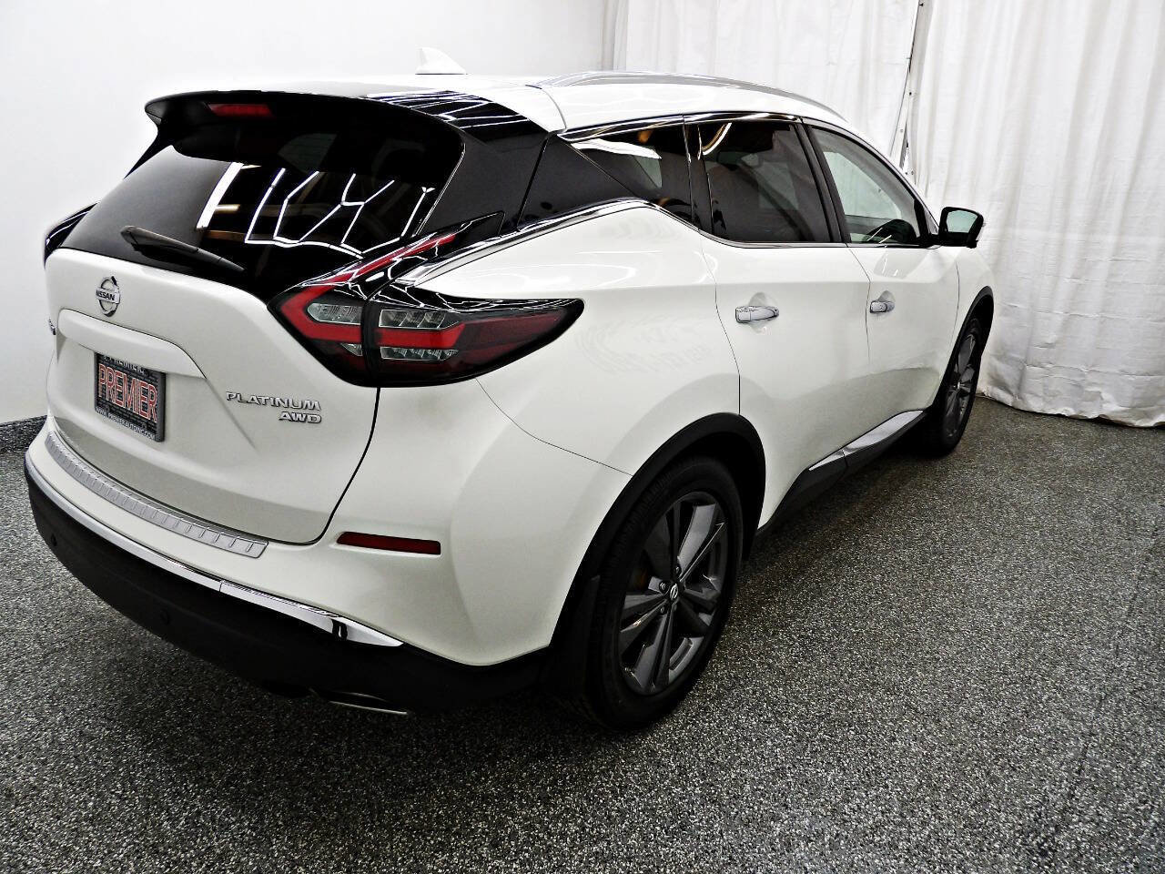Used 2019 Nissan Murano Platinum w/ Cargo Package image 6