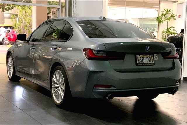 Used 2023 BMW 330i Sedan image 10