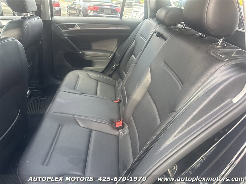 Used 2017 Volkswagen Golf Alltrack SE image 13