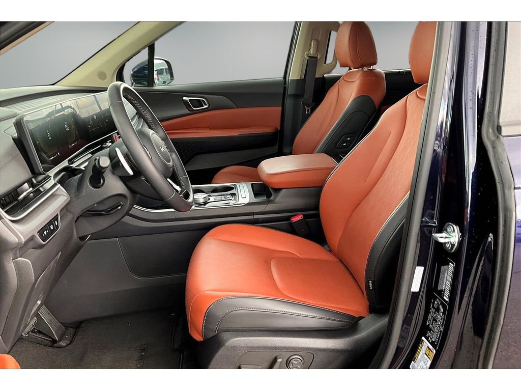 Used 2026 Kia Carnival EX image 20