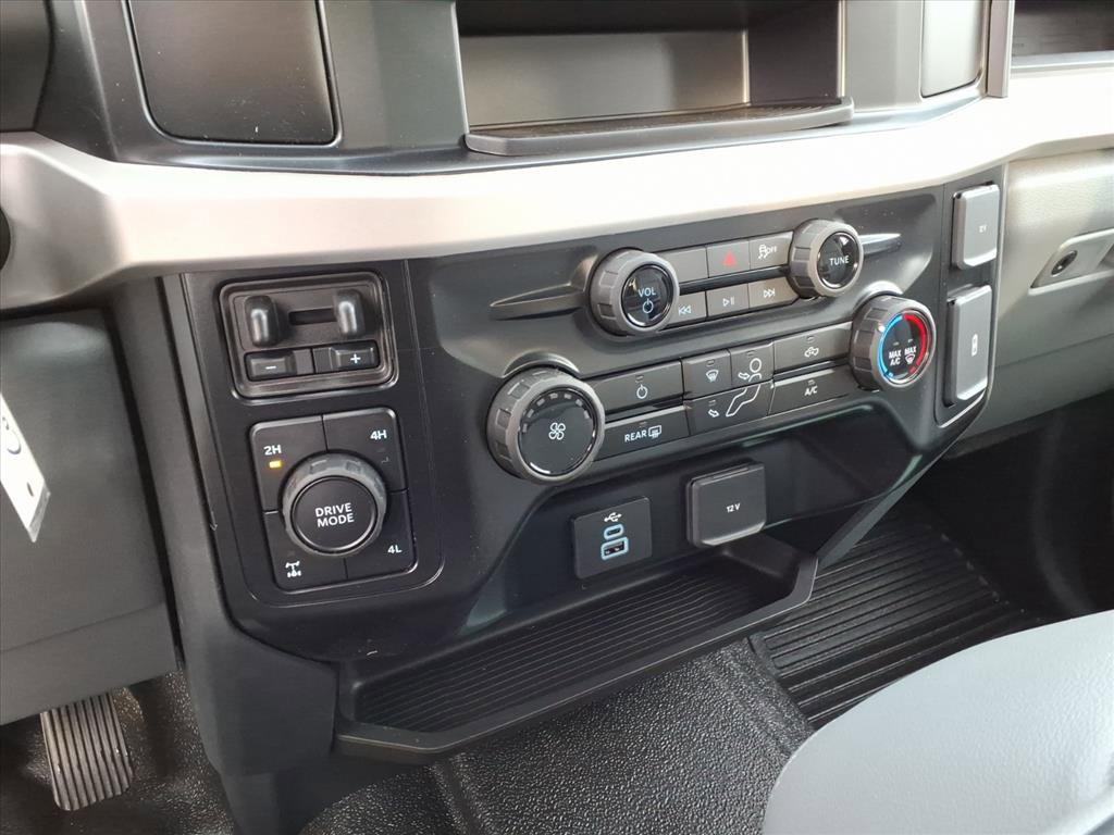 New 2026 Ford F250 XL w/ XL Driver Assist Package image 17