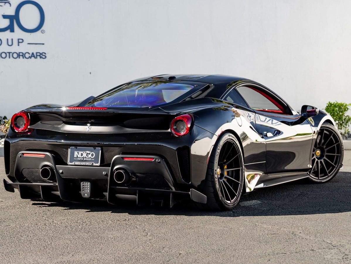 Used 2020 Ferrari 488 Pista Coupe image 6