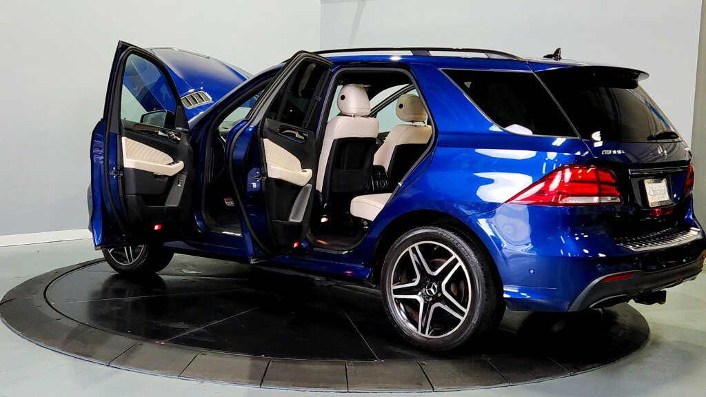 Used 2018 Mercedes-Benz GLE 43 AMG 4MATIC w/ Premium 3 Package image 11