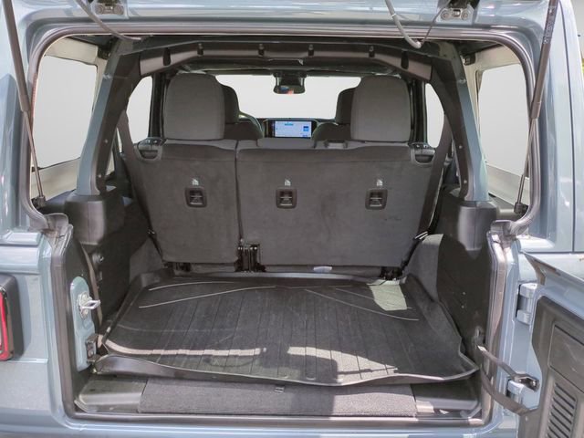 Used 2025 Jeep Wrangler Sport S image 12