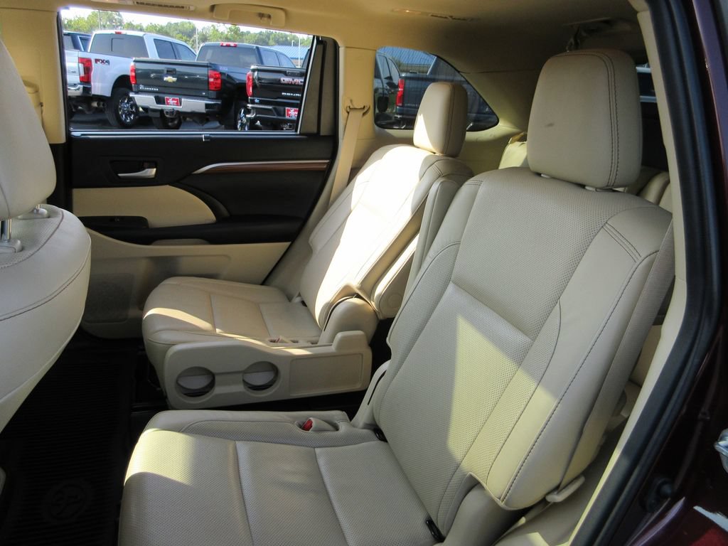 Used 2019 Toyota Highlander Limited AWD/4WD image 22