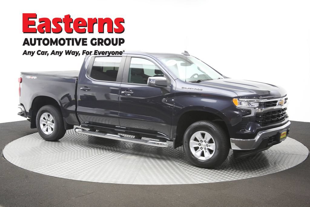 Used 2022 Chevrolet Silverado 1500 LT w/ Convenience Package II AWD/4WD image 48