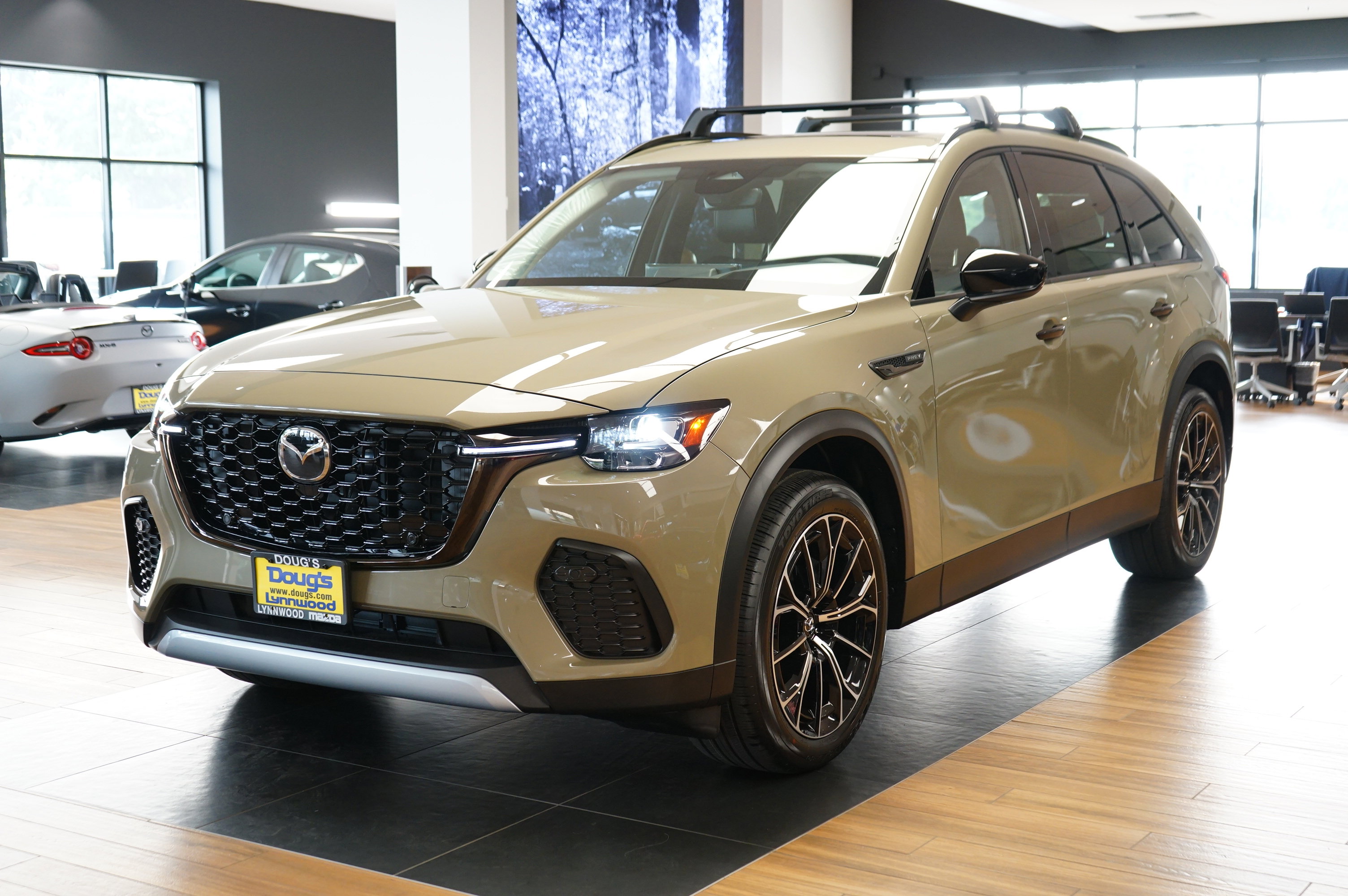 New 2025 MAZDA CX-70 Plug-In Hybrid w/ Premium Pkg image 1