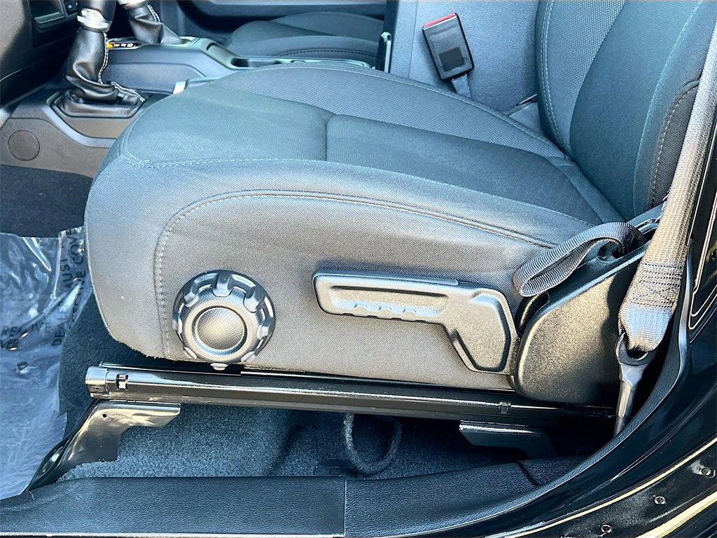 Used 2022 Jeep Wrangler Unlimited Sahara w/ LED Lighting Group image 19