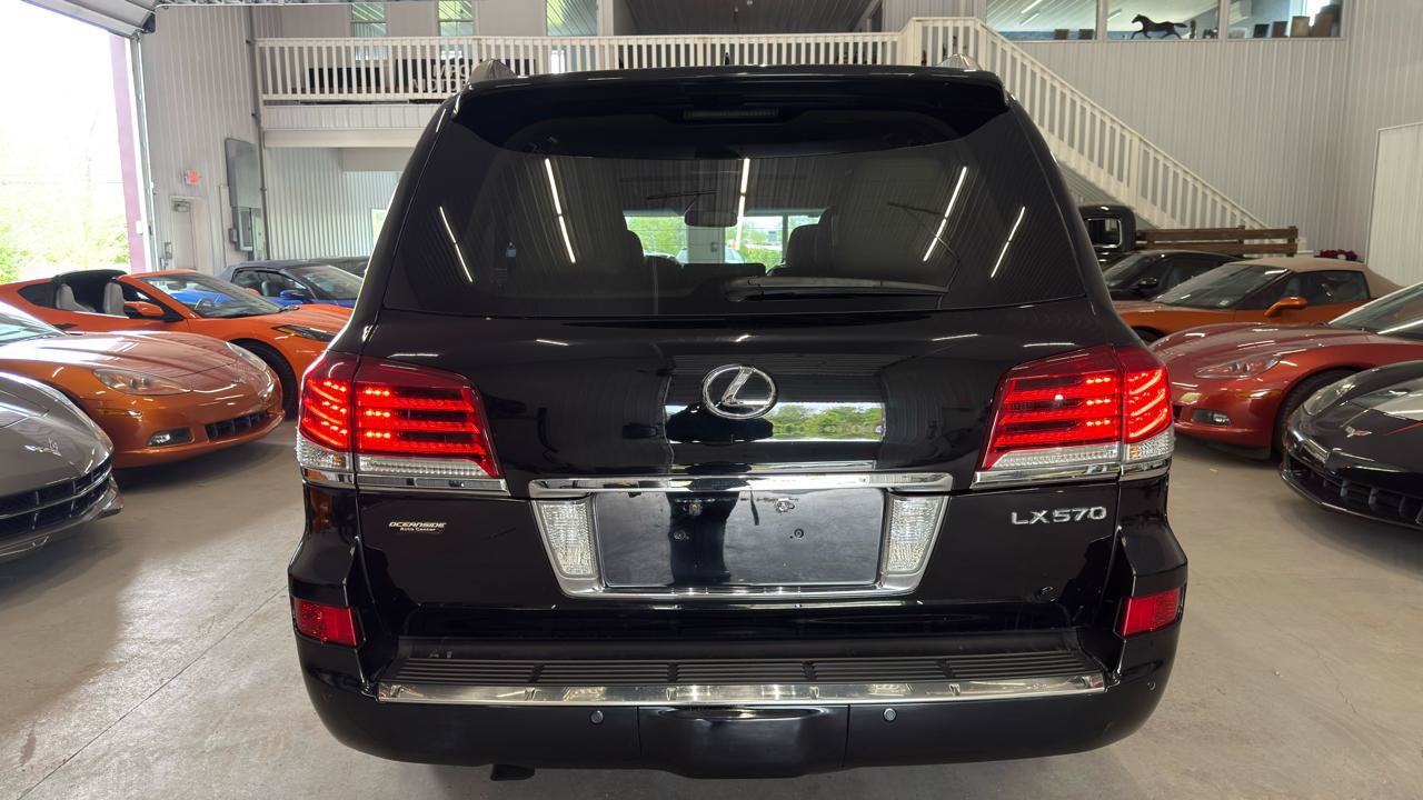 Used 2013 Lexus LX 570 4WD image 8