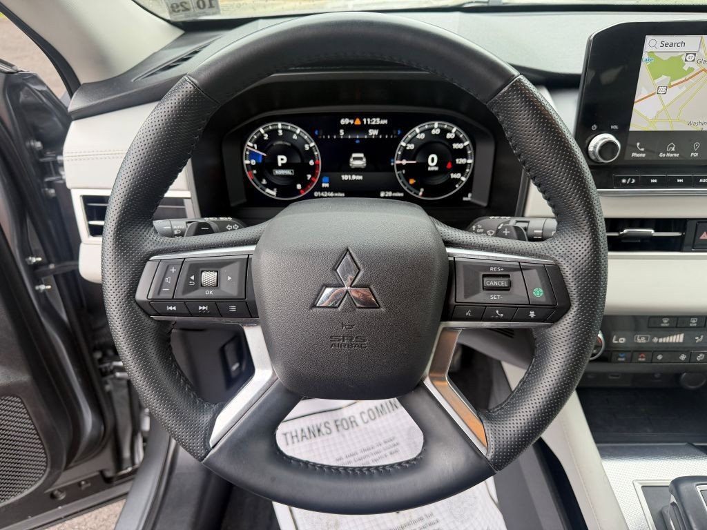 Used 2024 Mitsubishi Outlander SEL AWD/4WD image 13