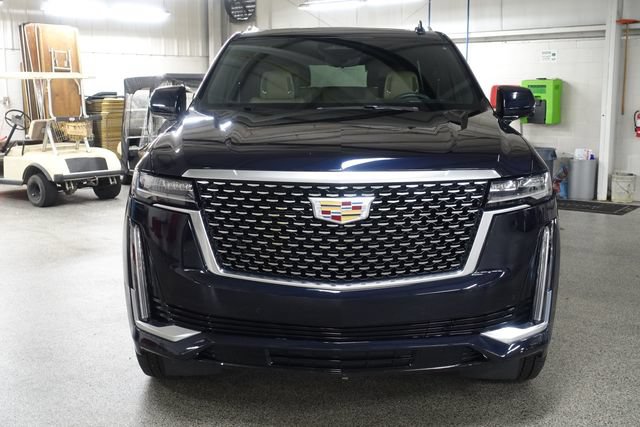 Used 2023 Cadillac Escalade Premium Luxury AWD/4WD image 2