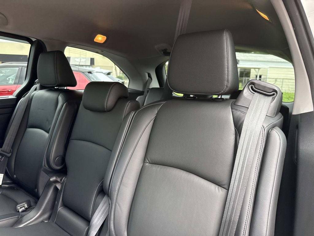 Used 2023 Honda Odyssey Touring image 12