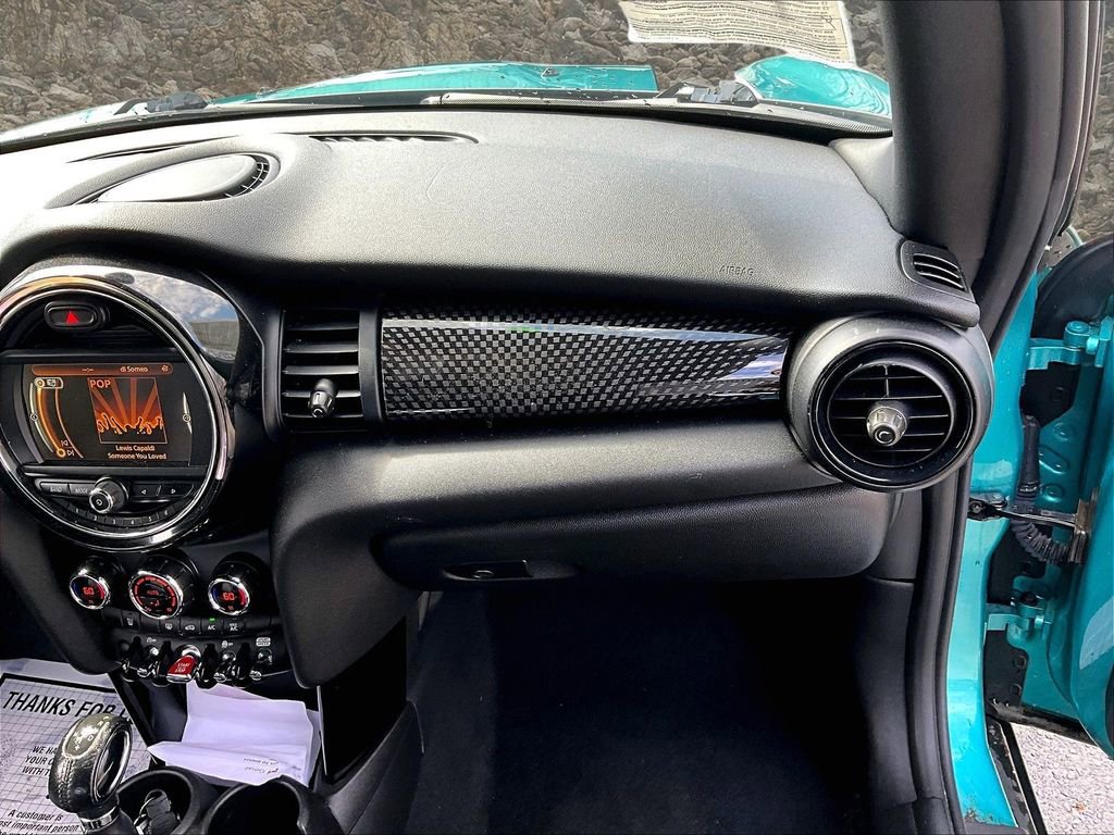 Used 2018 MINI Cooper S image 15