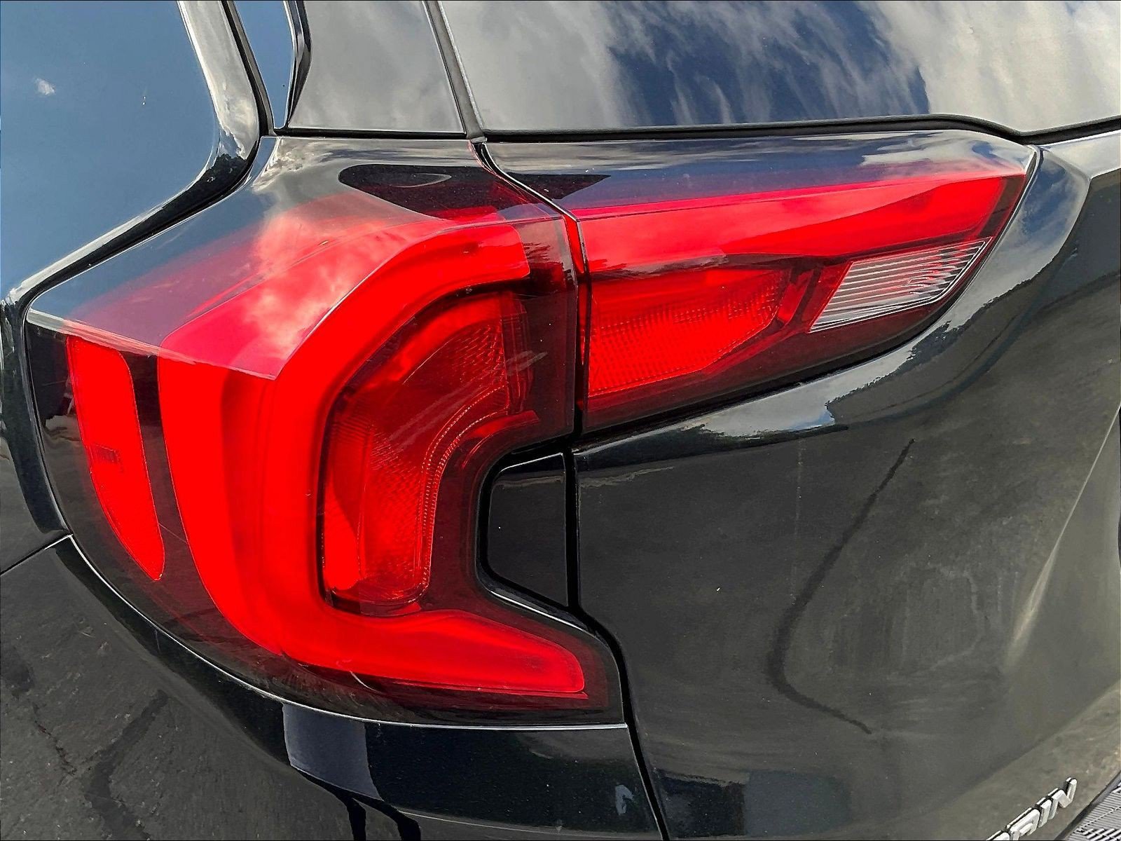 Used 2019 GMC Terrain SLE w/ Driver Convenience Package AWD/4WD image 22