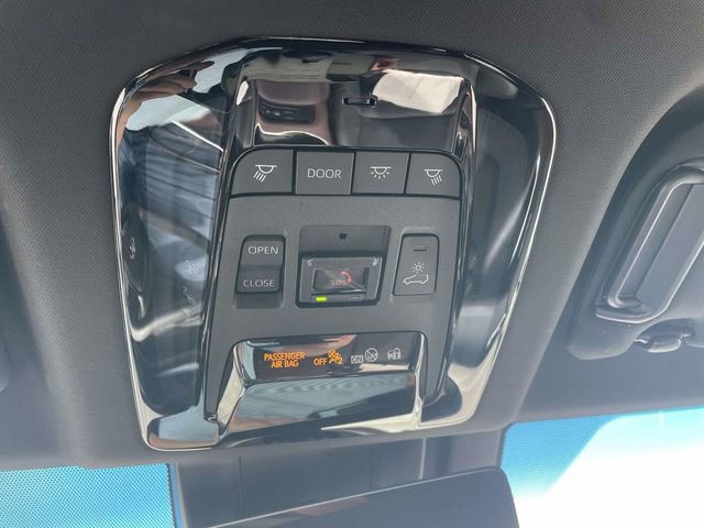 Used 2024 Toyota Venza Limited AWD/4WD image 25