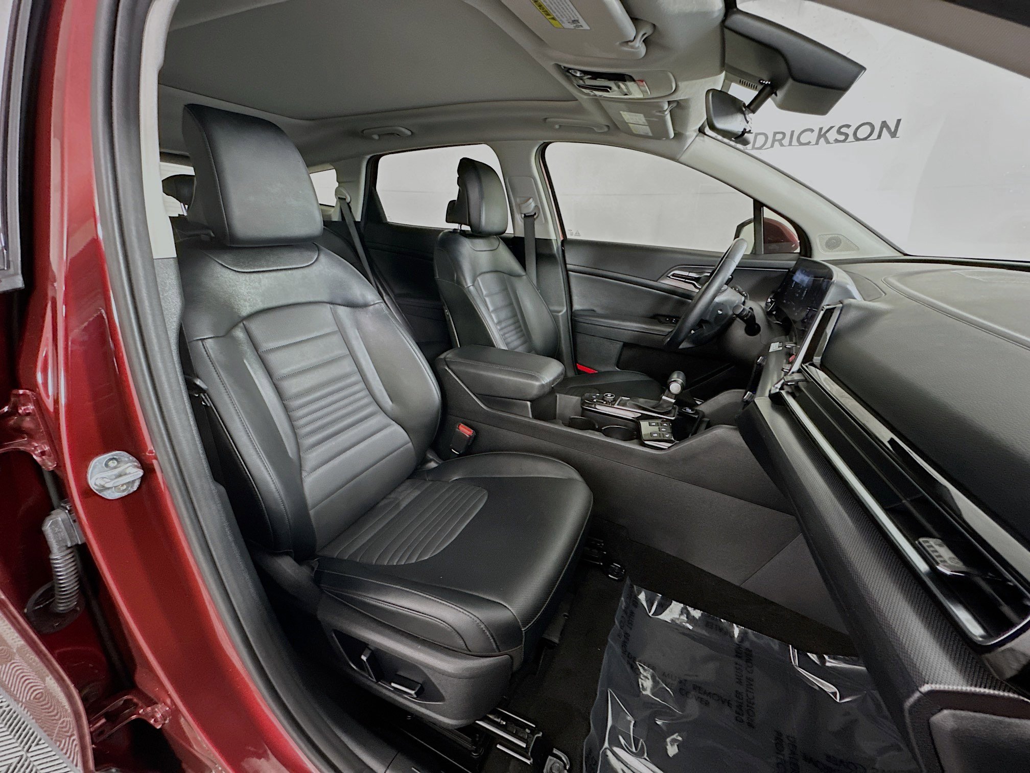 Used 2023 Kia Sportage SX image 28