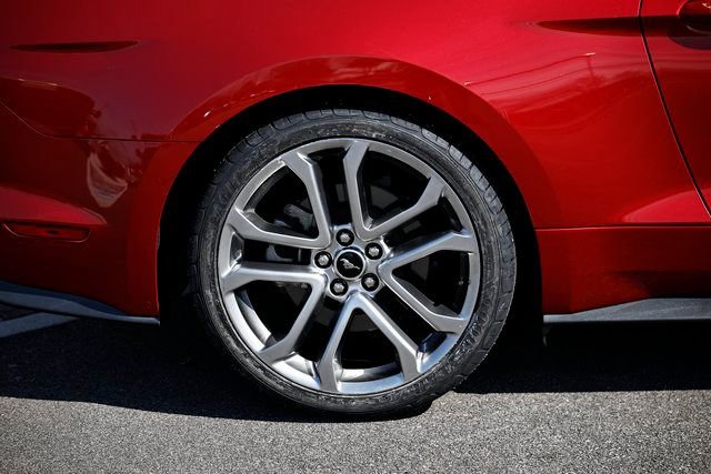 Used 2021 Ford Mustang GT Premium w/ Equipment Group 401A image 7