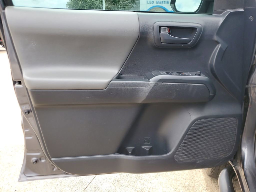 Used 2019 Toyota Tacoma SR w/ SR Convenience Package RWD image 14