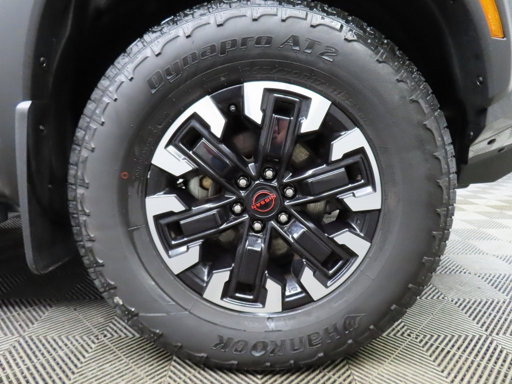 Used 2023 Nissan Frontier PRO-4X image 8