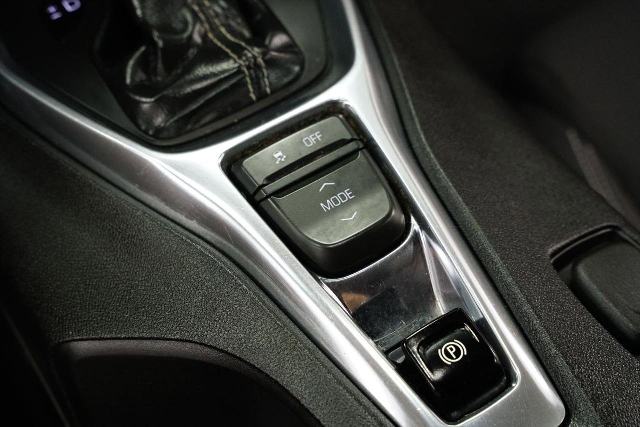 Used 2017 Chevrolet Camaro LT w/ RS Package image 21