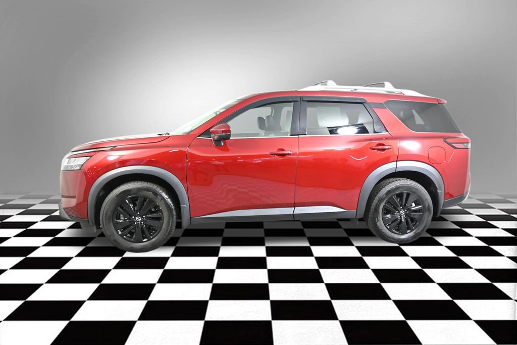 Used 2023 Nissan Pathfinder SL AWD/4WD image 3
