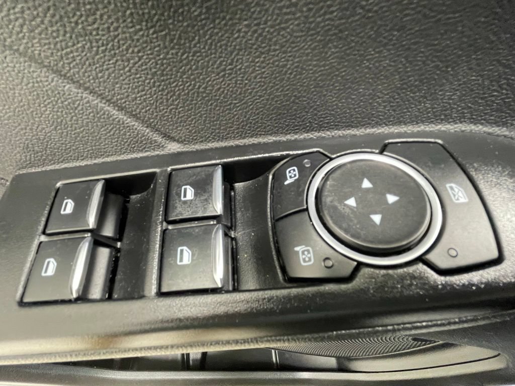 Used 2025 Ford Escape ST-Line AWD/4WD image 13
