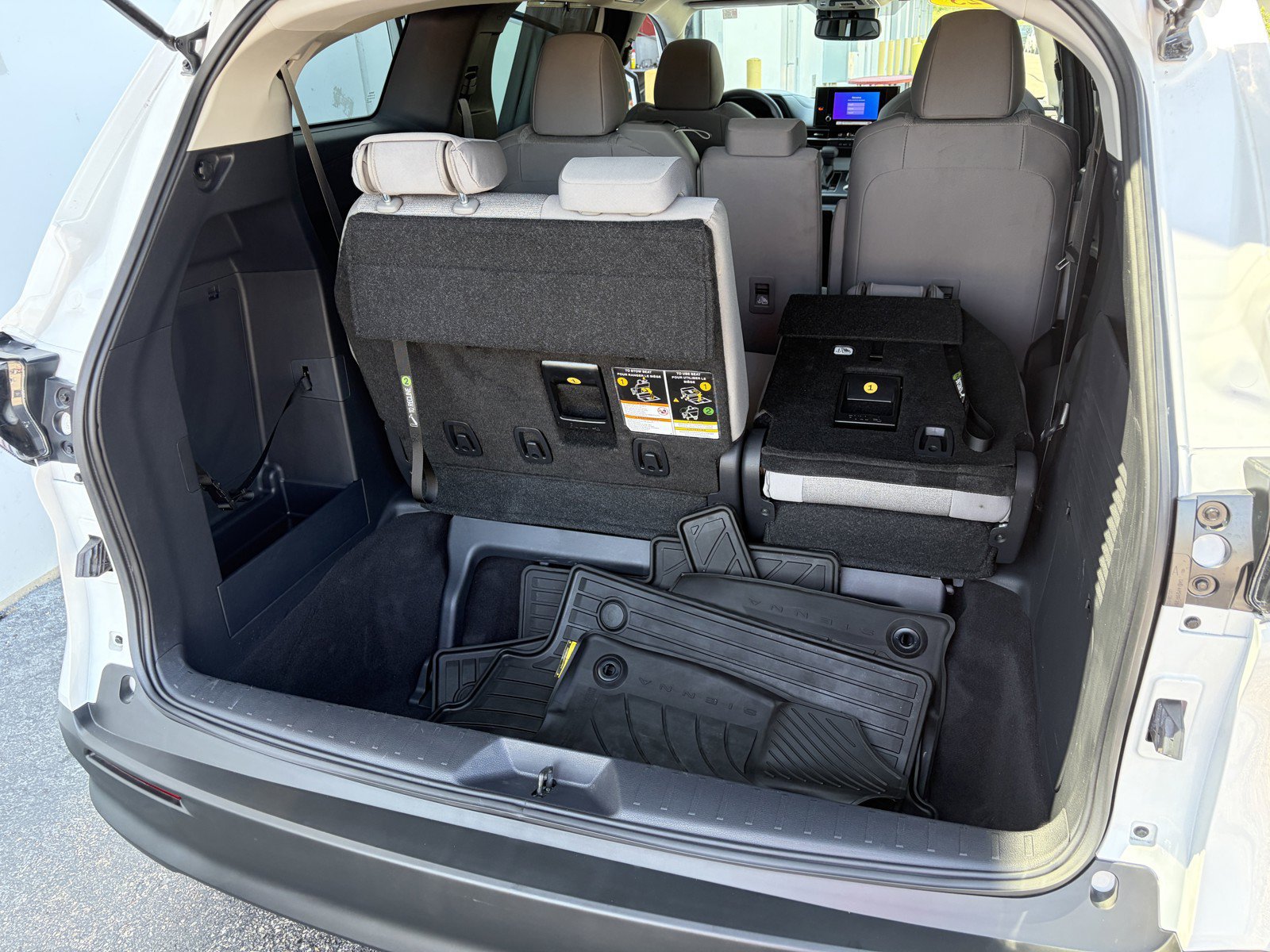 New 2025 Toyota Sienna LE w/ LE Plus Package AWD/4WD image 33