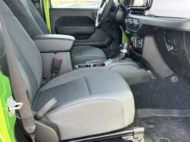 Used 2025 Jeep Wrangler Sport image 14
