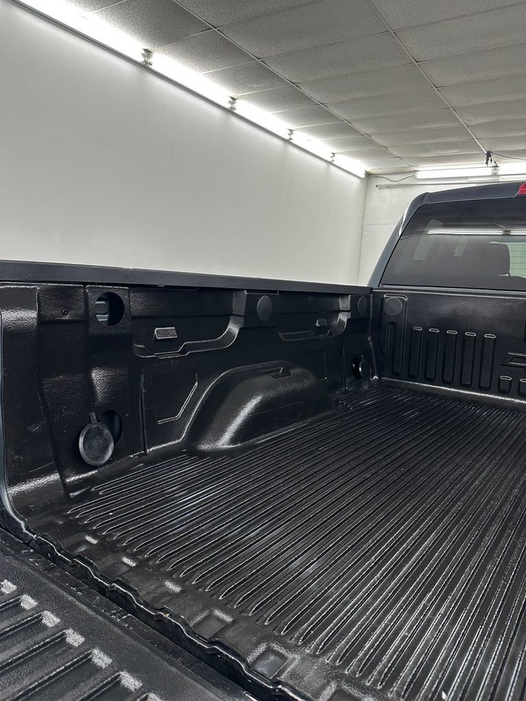 Used 2018 Chevrolet Silverado 1500 LT w/ All Star Edition image 27