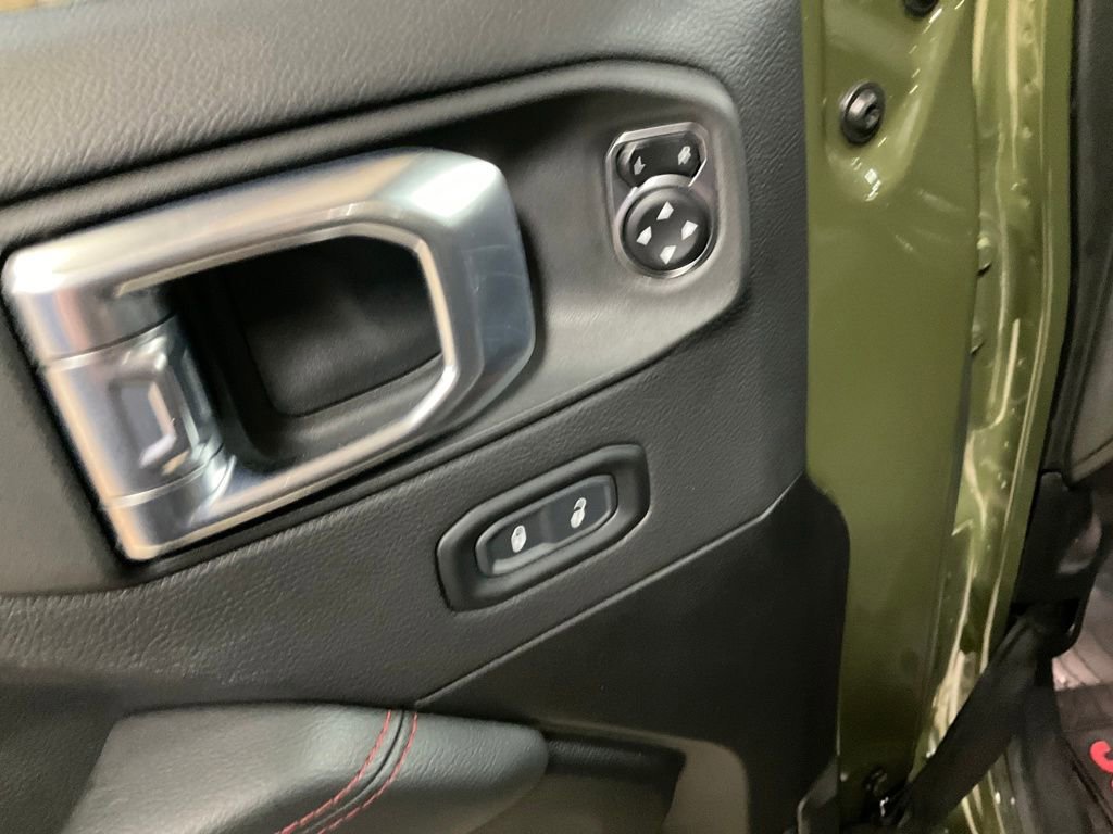 Used 2023 Jeep Wrangler Unlimited Rubicon w/ Cold Weather Group image 16